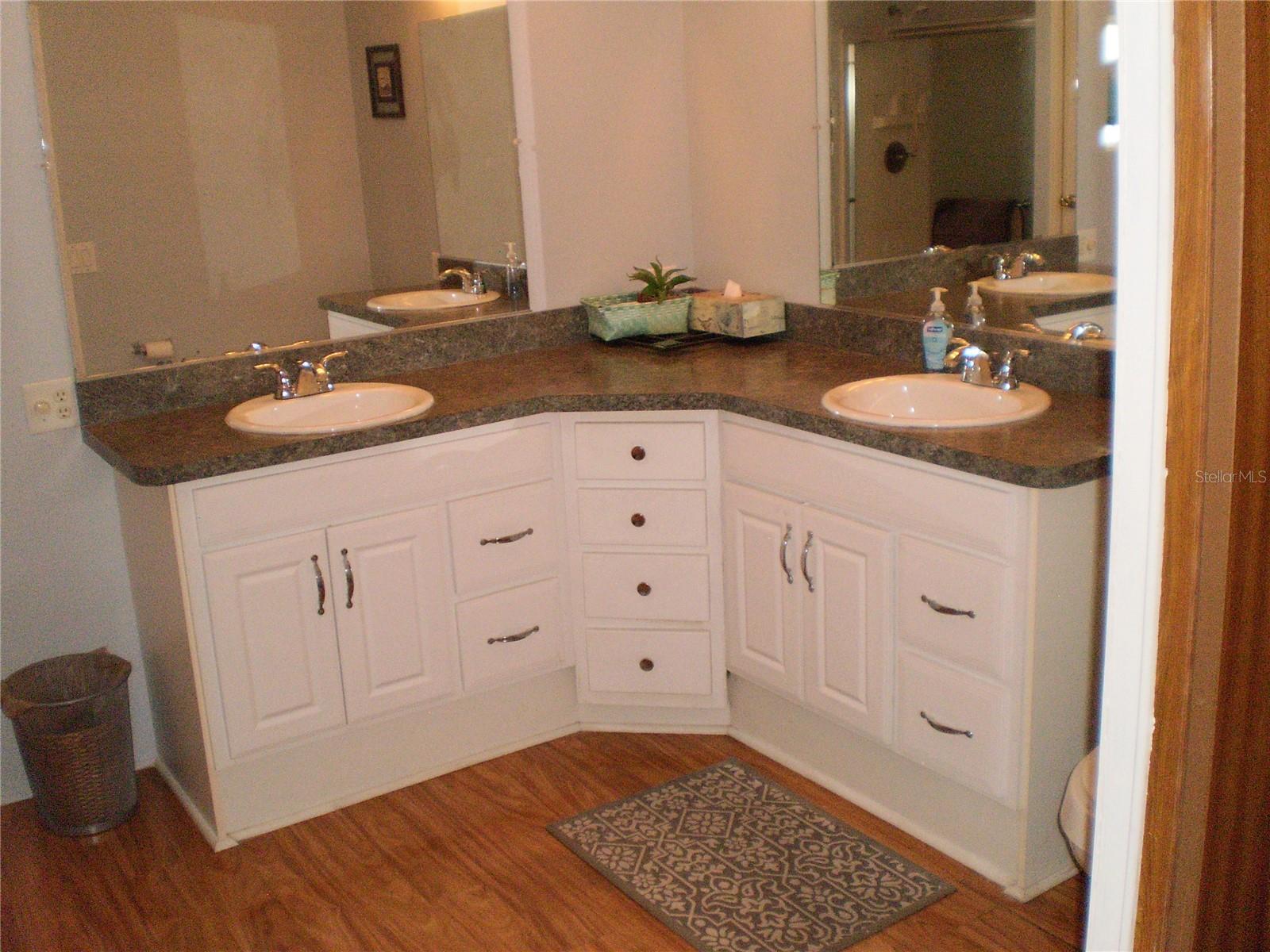 BELLEVIEW RIDGE ESTATE - Residential