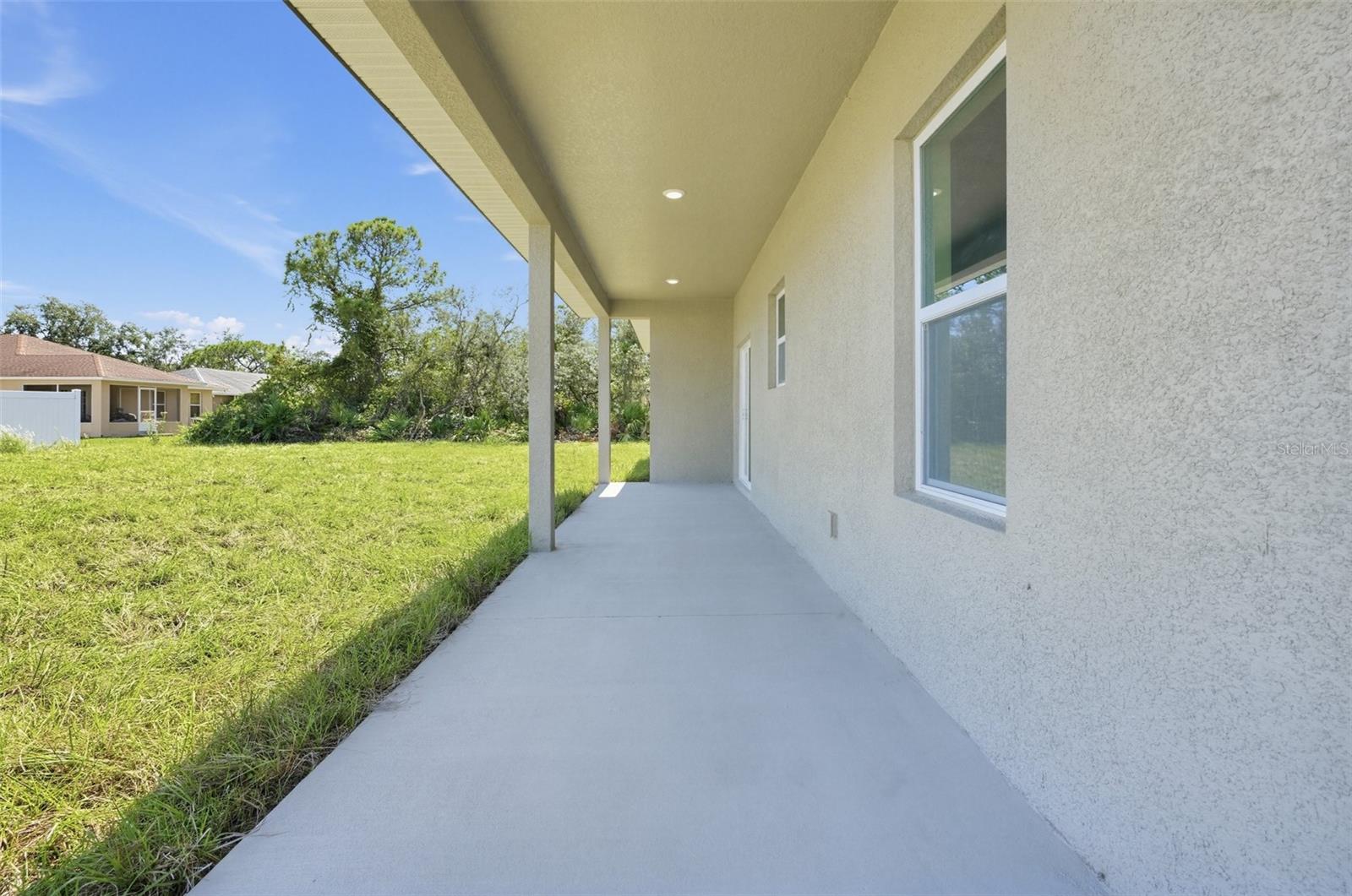 806 LOLA DRIVE