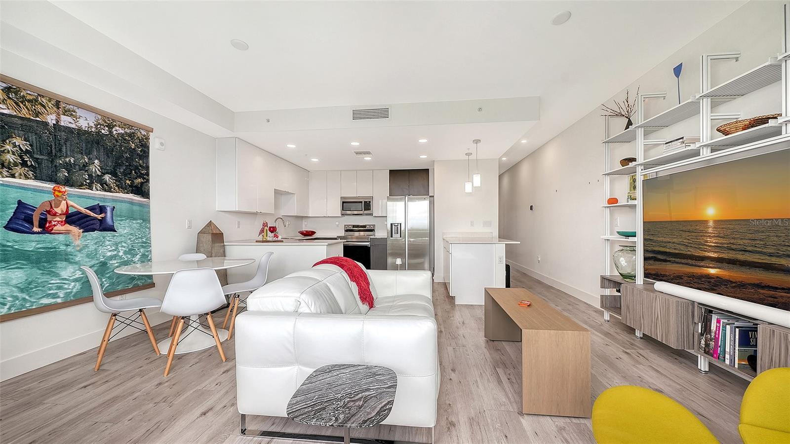 THE STRAND OF SARASOTA - Residential