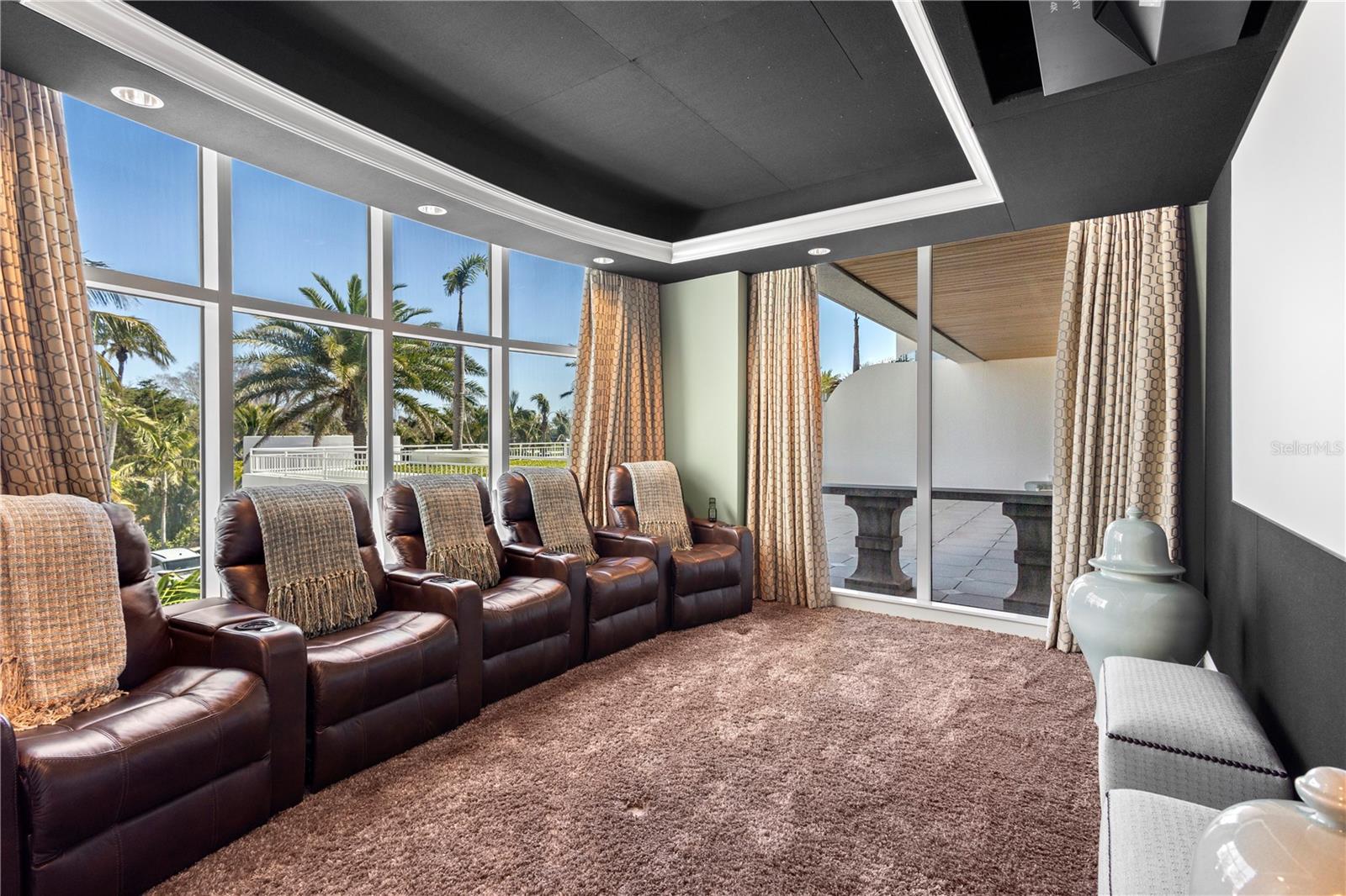 ARIA LONGBOAT KEY - Residential