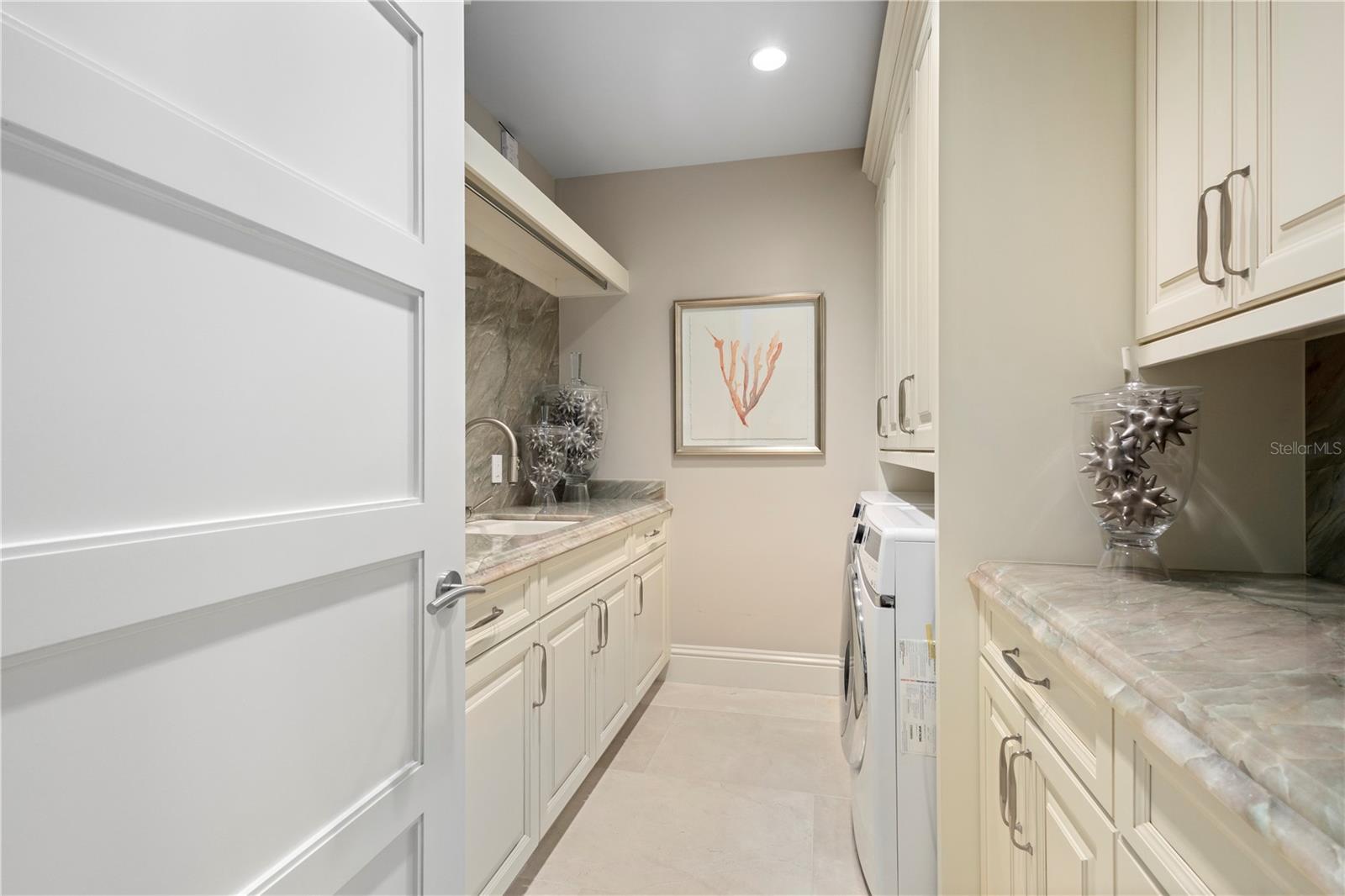 ARIA LONGBOAT KEY - Residential