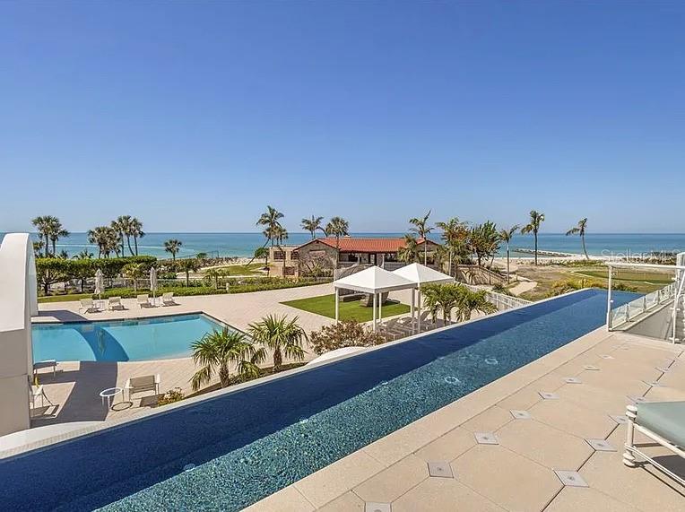 2251 GULF OF MEXICO DRIVE 203