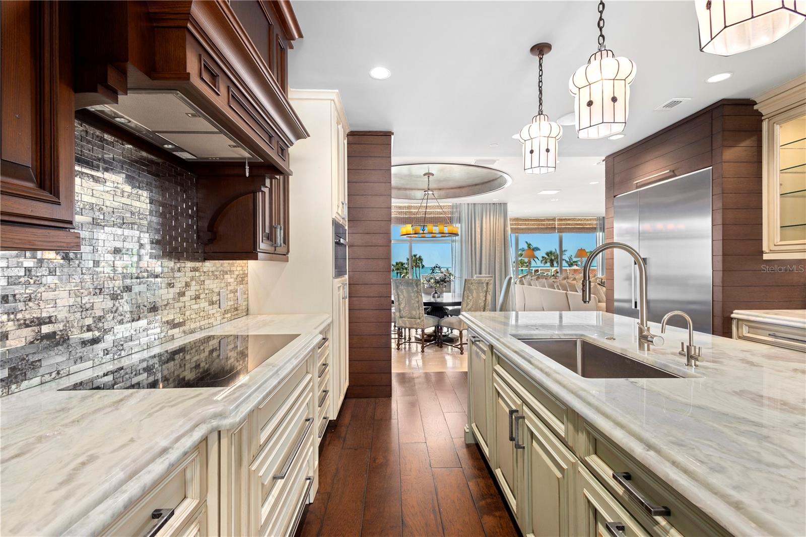 ARIA LONGBOAT KEY - Residential