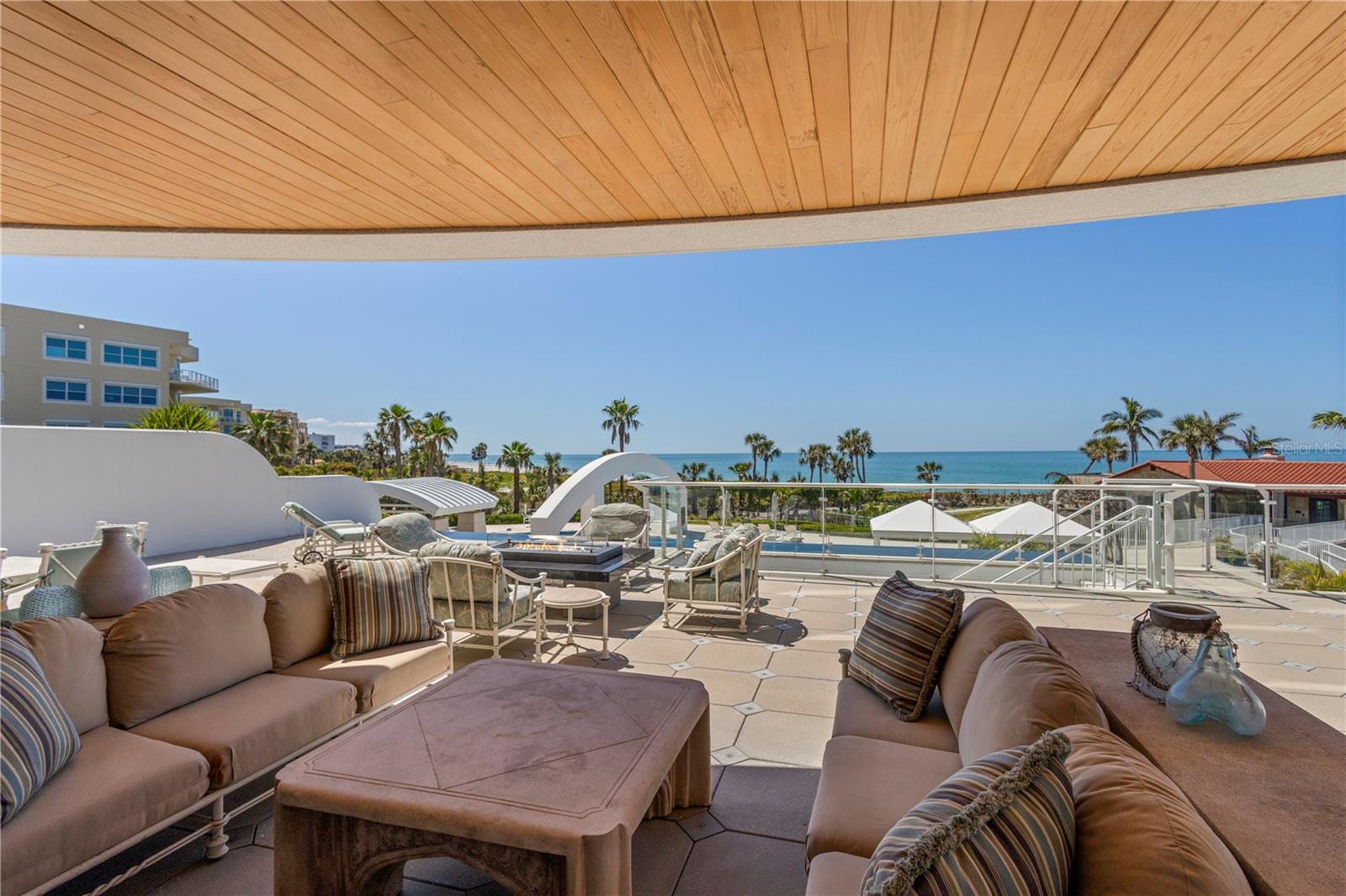 ARIA LONGBOAT KEY - Residential