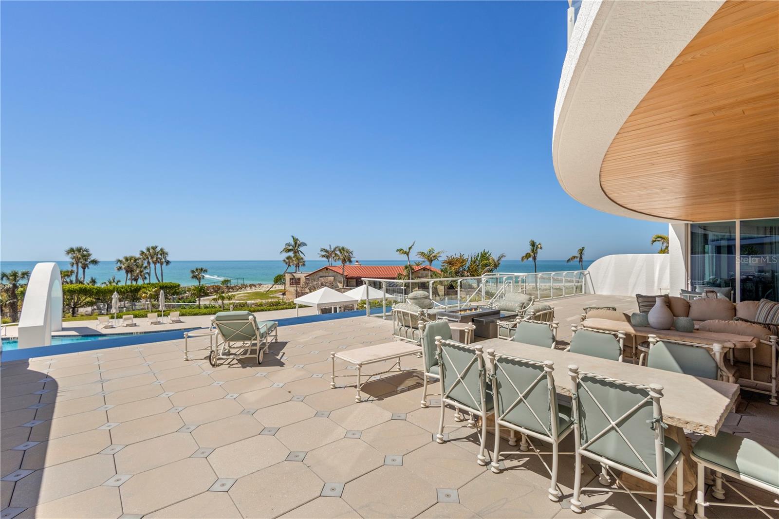 ARIA LONGBOAT KEY - Residential