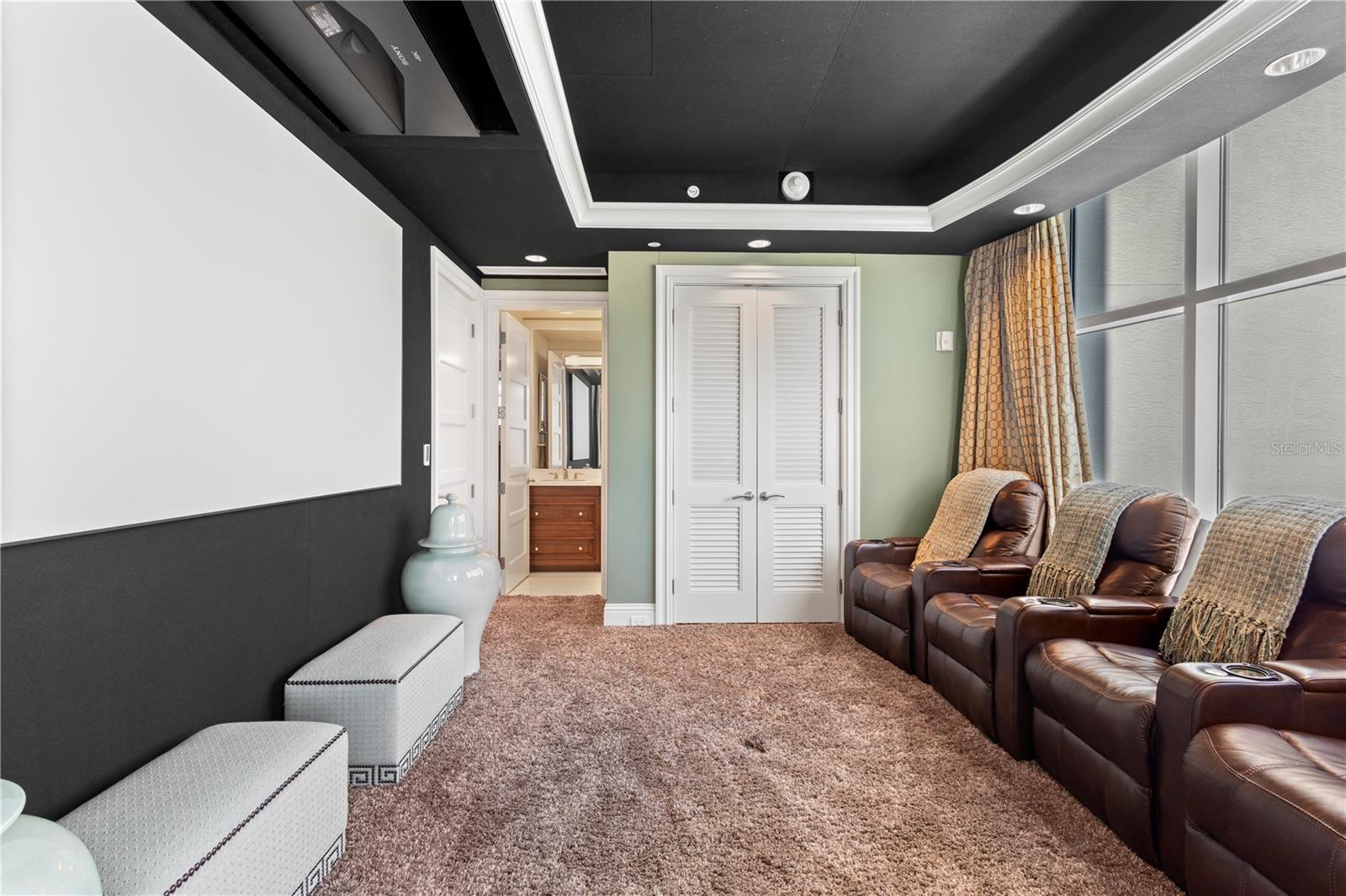 ARIA LONGBOAT KEY - Residential