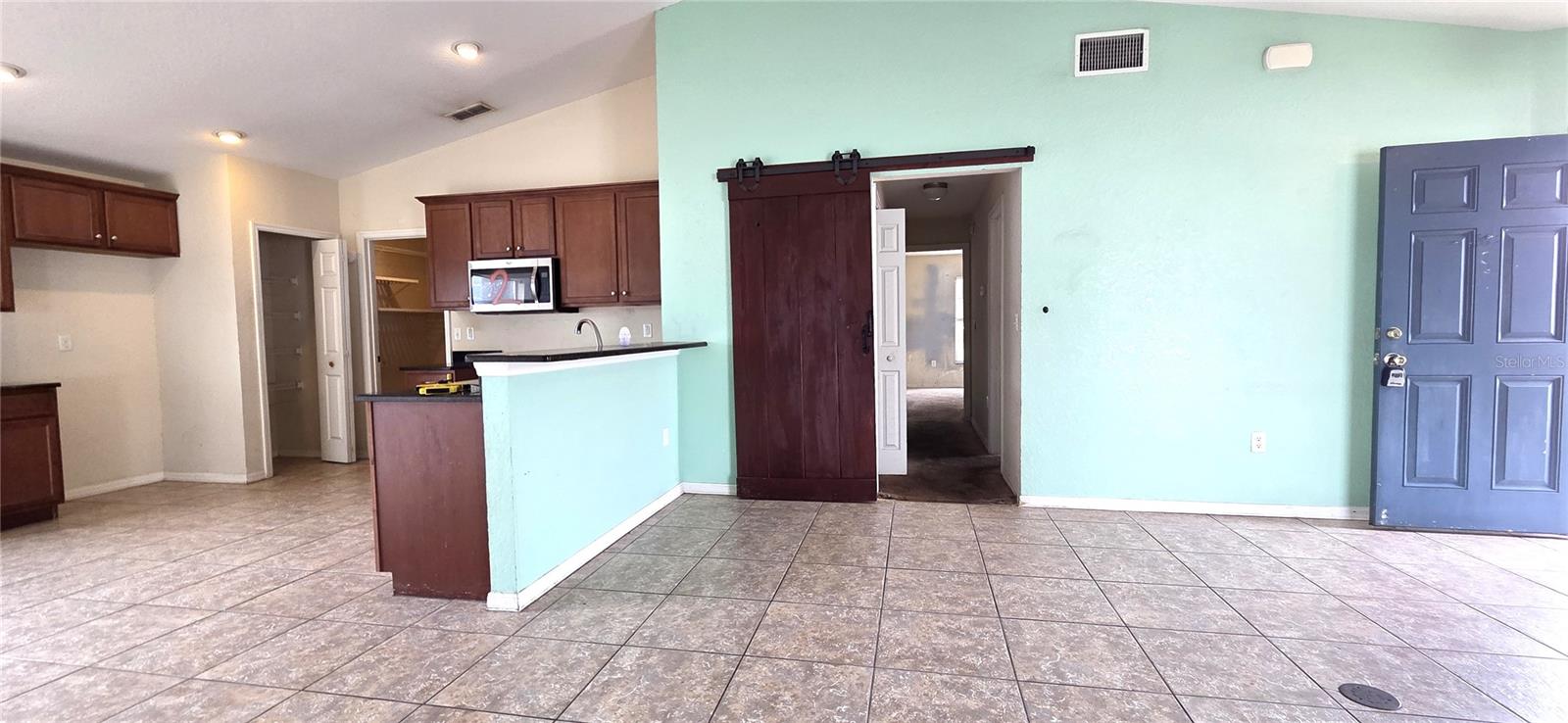 WIND MEADOWS - Residential