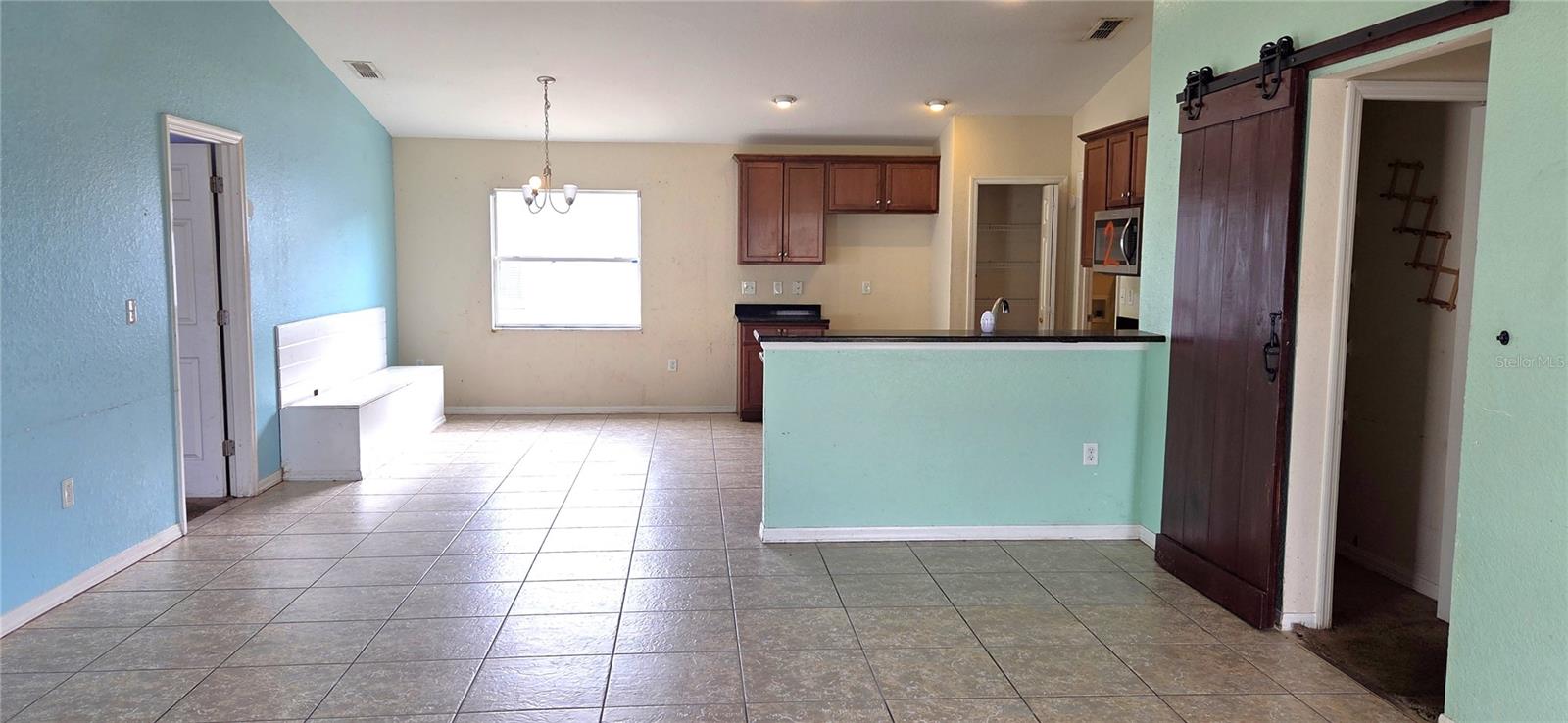 WIND MEADOWS - Residential