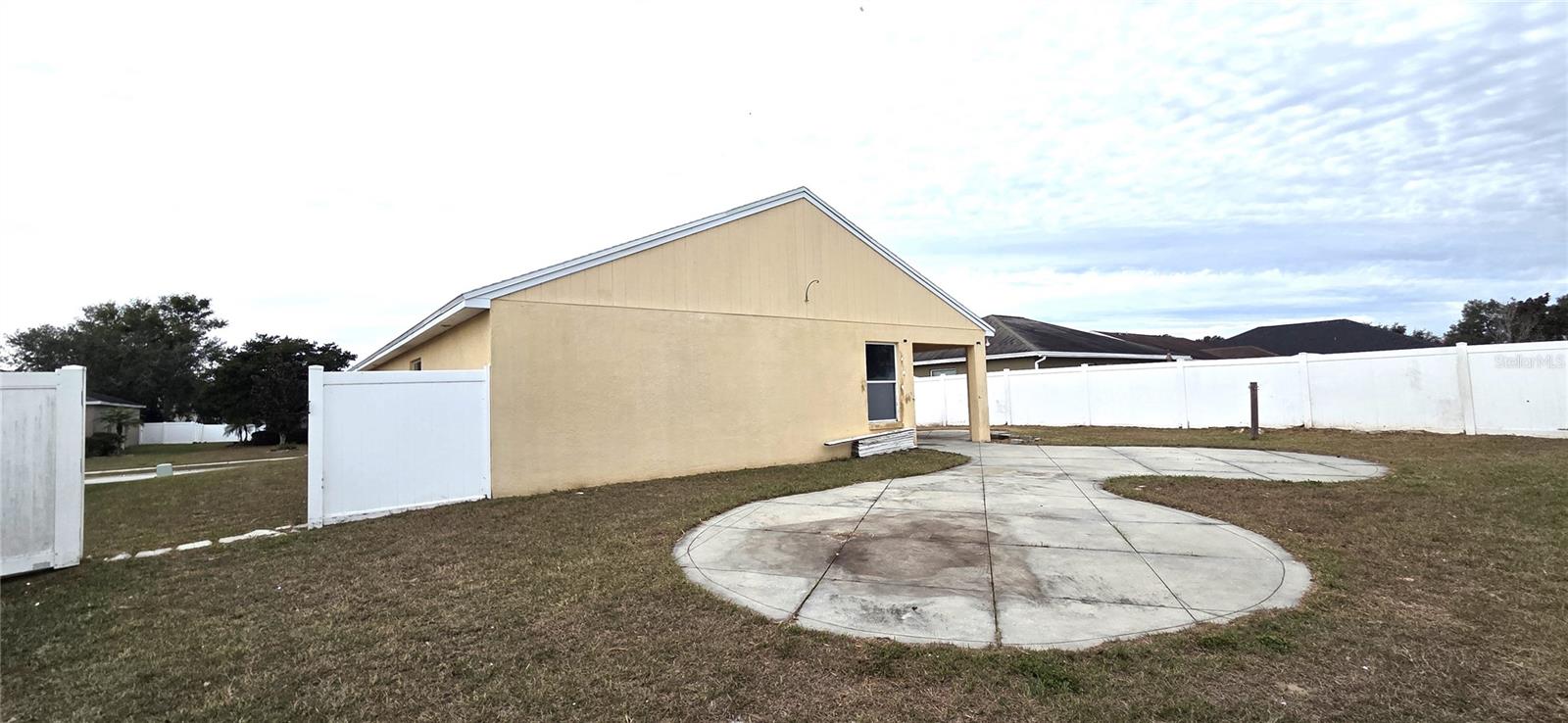 WIND MEADOWS - Residential