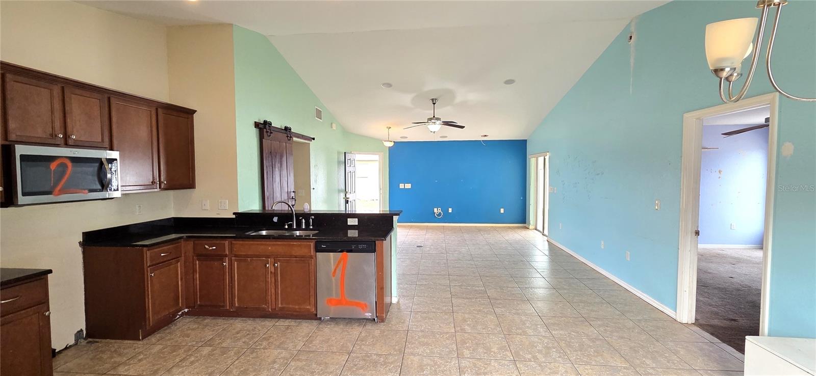 WIND MEADOWS - Residential