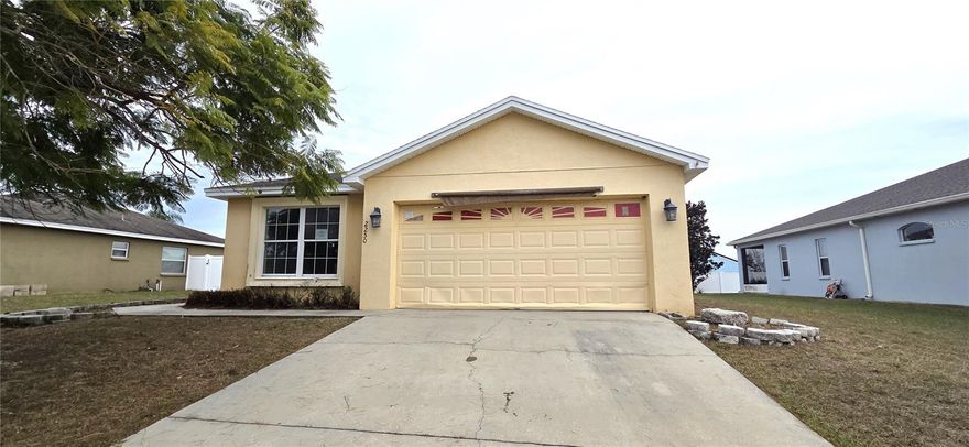 3-bedroom, 2-bath single-family home located in the Wind Meadows subdivision. Enjoy no CDD fees and low HOA dues. The home features ceramic tile in wet areas and carpeted bedrooms, a functional kitchen with wood cabinetry, granite countertops, and a double sink (no appliances included). The living room offers a ceiling fan and sliding glass doors leading to a vinyl-fenced backyard with a concrete patio.
The primary bedroom includes a ceiling fan, walk-in closet, and en-suite bath with double-sink vanity, garden tub, and separate shower. Two additional bedrooms share a second full bathroom with a single sink vanity and tub/shower combination. Inside laundry room with washer and dryer hookups. This foreclosure property is in need of kitchen appliances, new carpeting, new roof, and cosmetic updates, but is priced accordingly—a great opportunity for investors or buyers looking to add value.