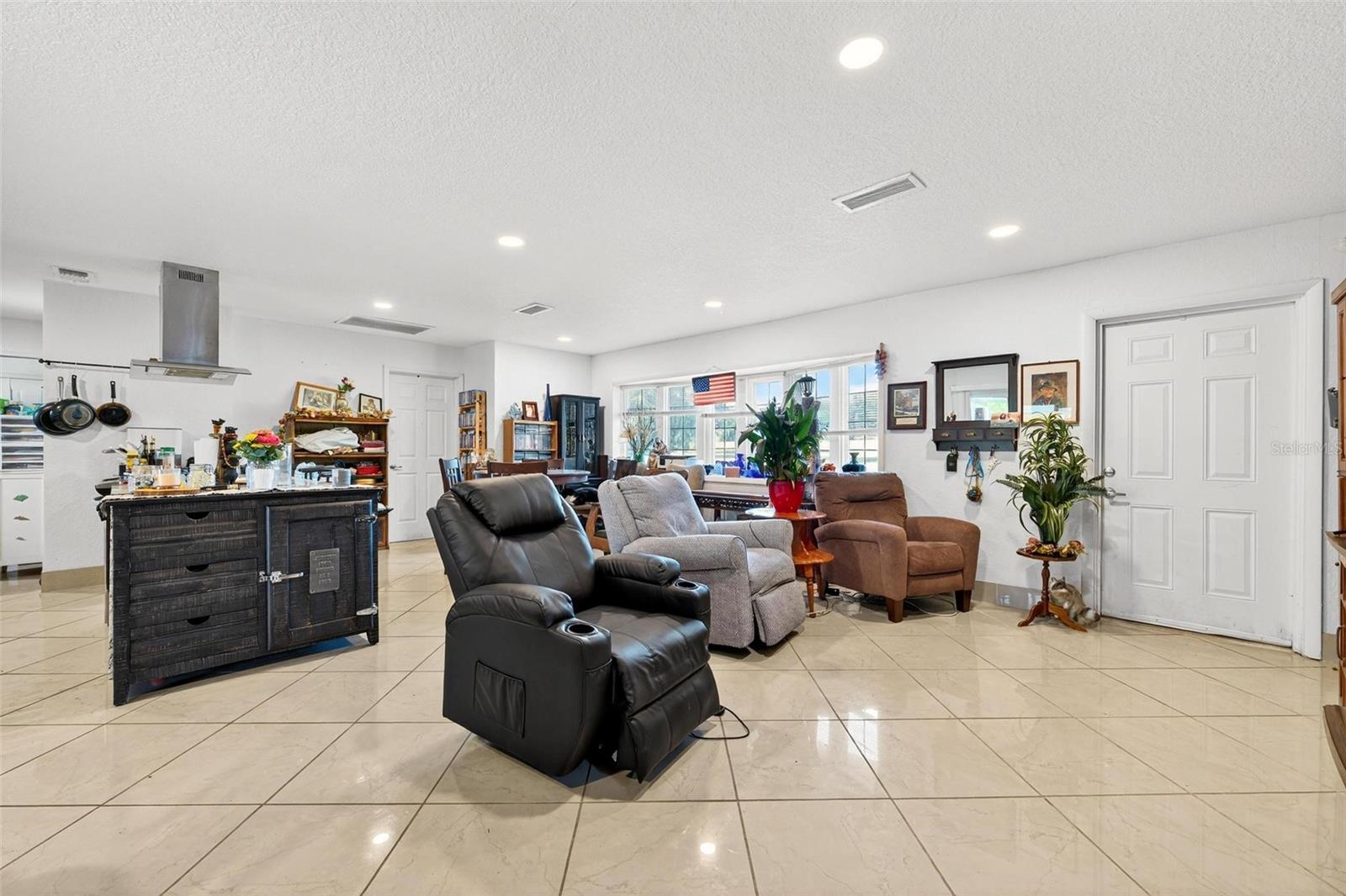 ACREAGE & UNREC - Residential