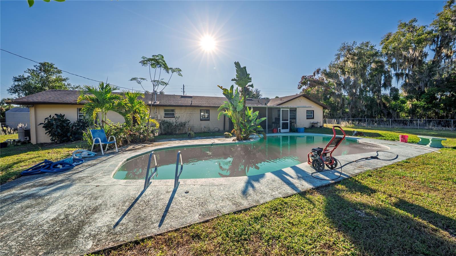 ACREAGE & UNREC - Residential