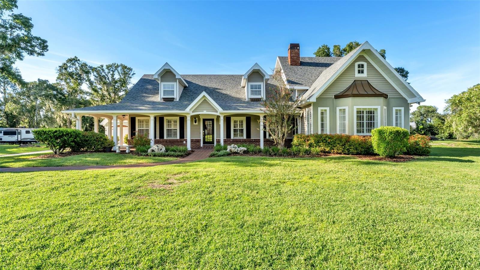 4233 HOMEWOOD LANE