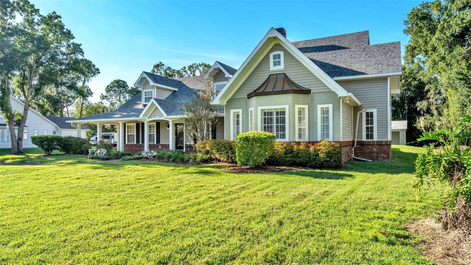 4233 HOMEWOOD LANE