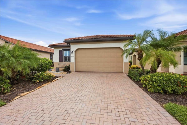 10393 CROOKED CREEK DR, VENICE, FL 34293 - Image bc80ea052c4e5f4833cb59d665dc5008/3608242617