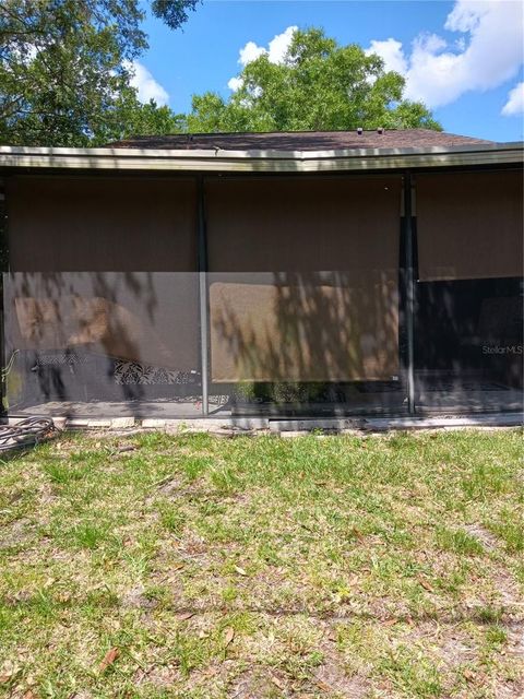 A home in PALM HARBOR