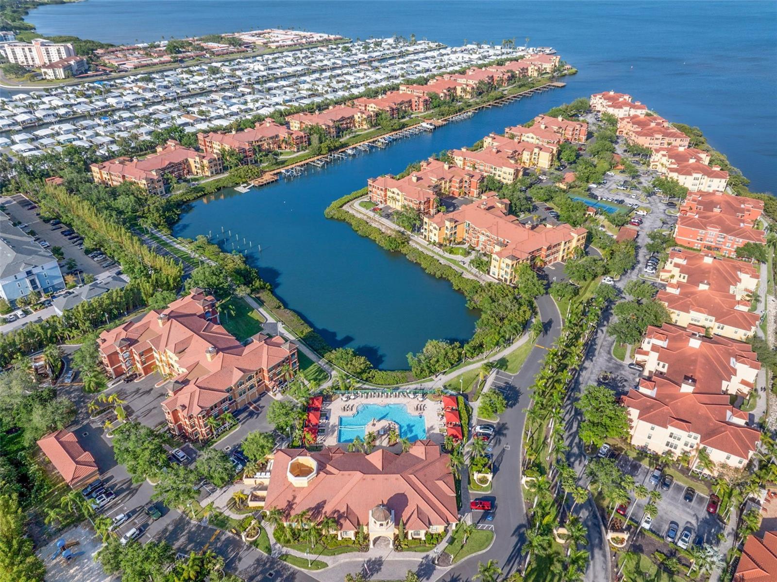 GRAND BELLAGIO AT BAYWATCH CONDO THE - Residential