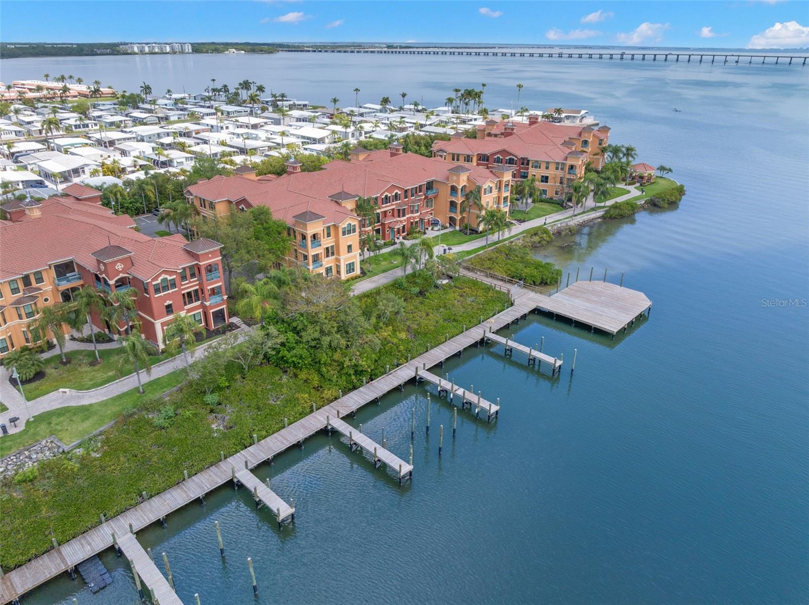 GRAND BELLAGIO AT BAYWATCH CONDO THE - Residential