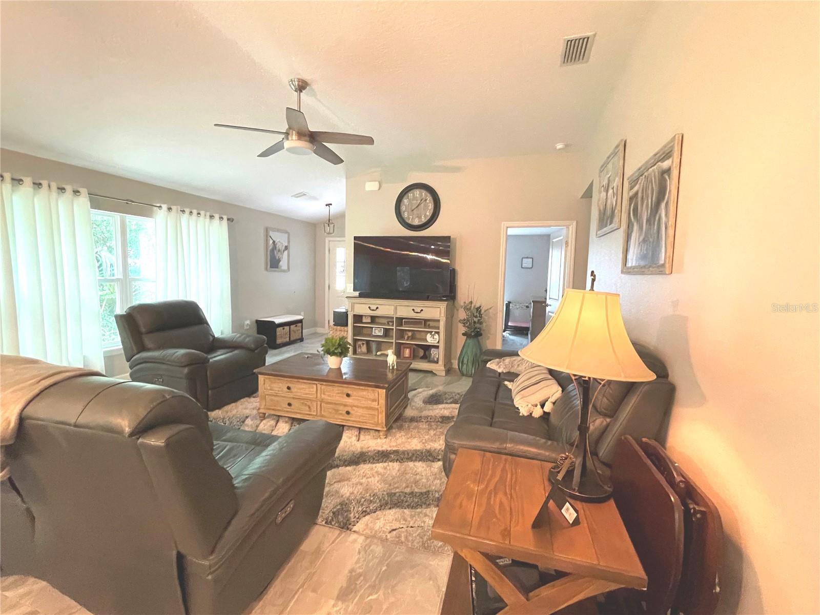 2711 KINGFISHER VILLAGE