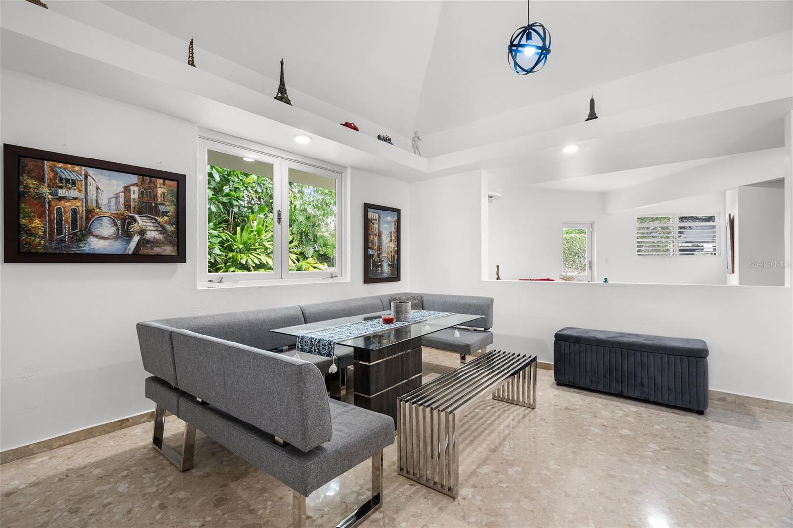 SUNSET HILLS - Residential