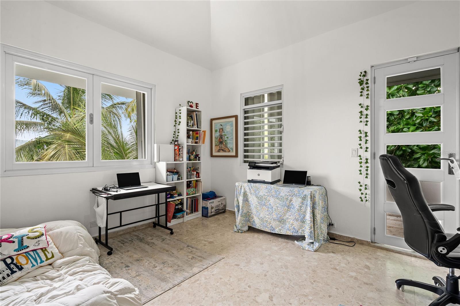 SUNSET HILLS - Residential