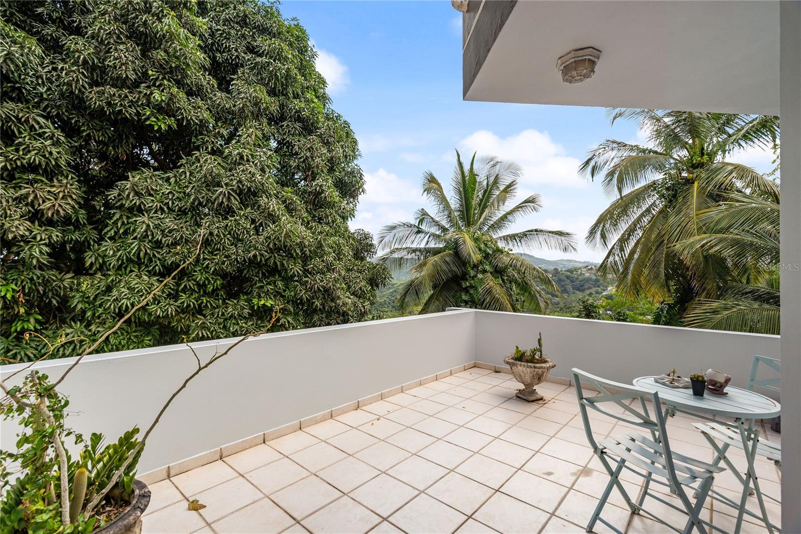 SUNSET HILLS - Residential