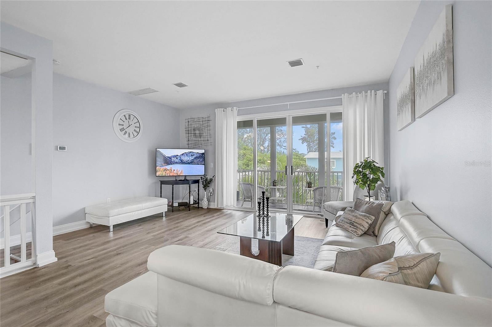 508 FOREST WAY 508