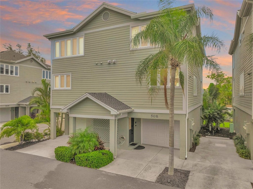 Photo of 508 Forest Way, Longboat Key, FL 34228 (MLS # N6144572)