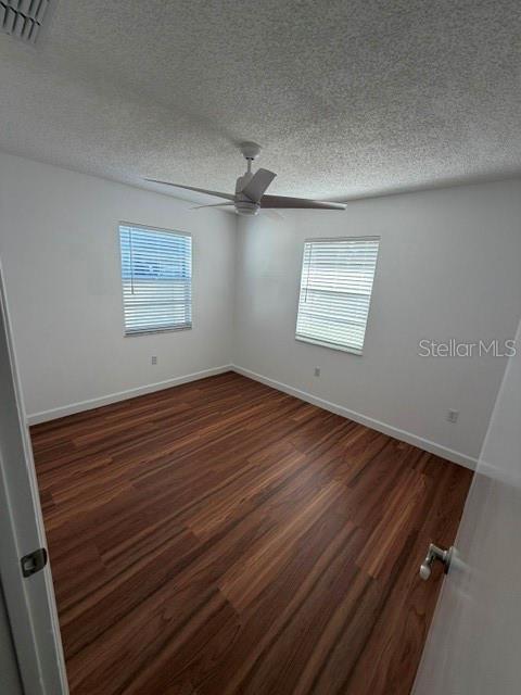 DE SOTO LAKES - Residential Lease