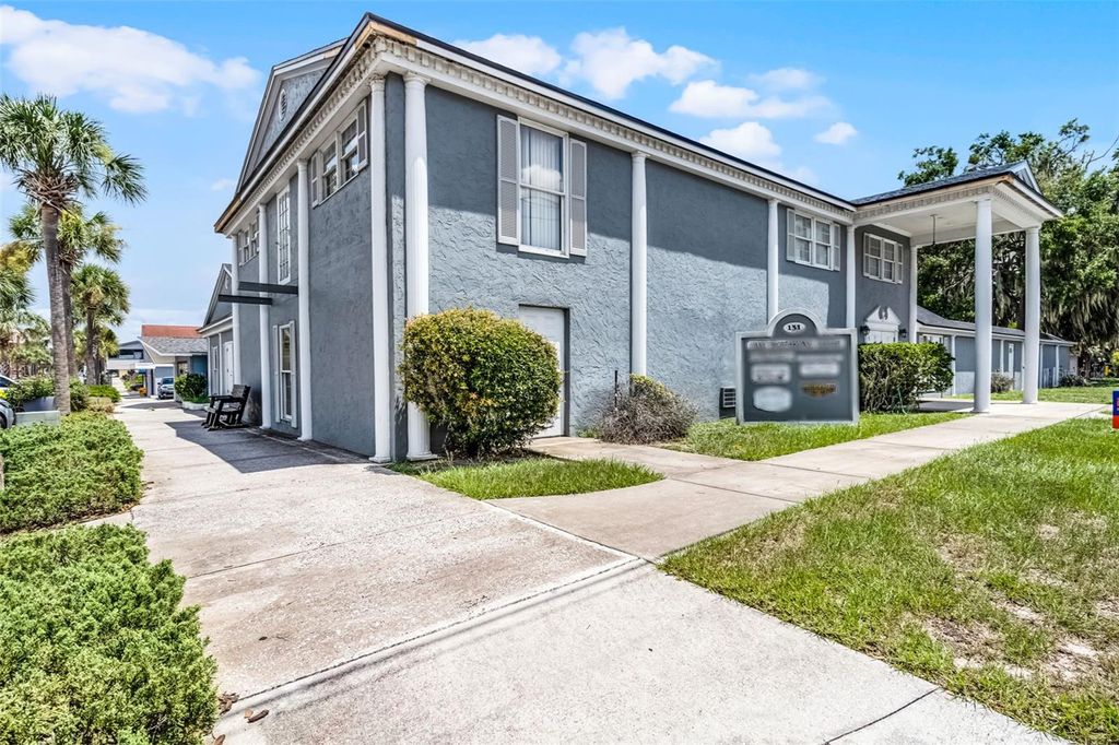 Photo of 131 W Main Street, Tavares, FL 32778 (MLS # G5101410)