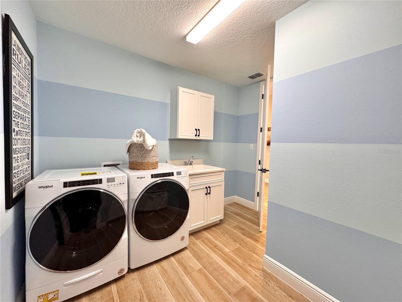 WESLYN PARK PH 1 - Residential