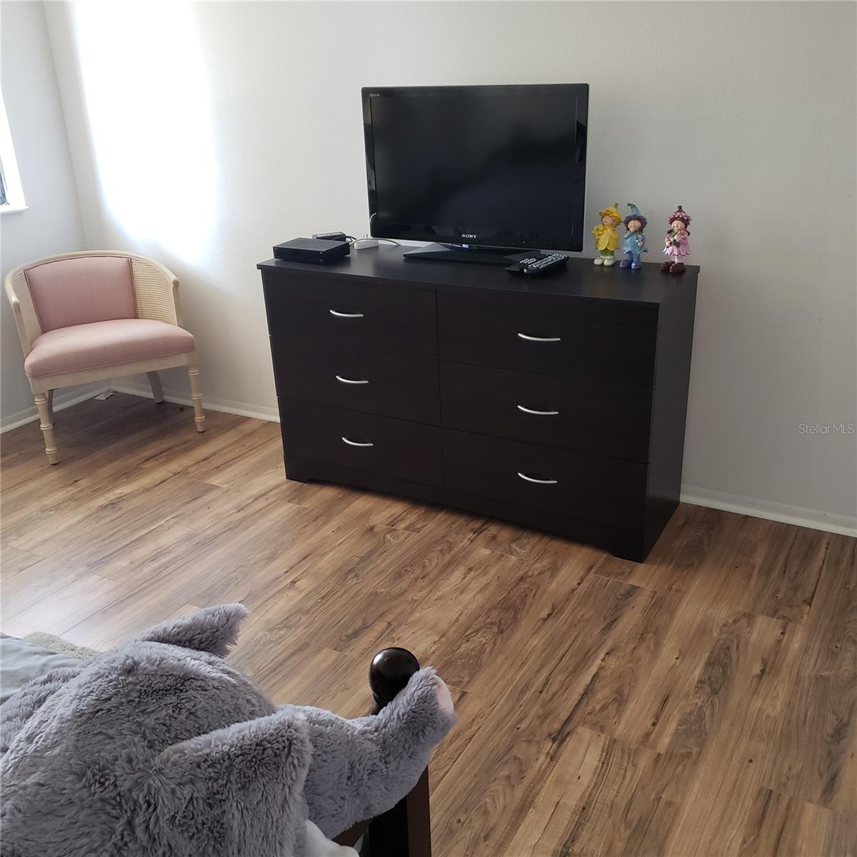 MORTON VILLAGE - Residential Lease