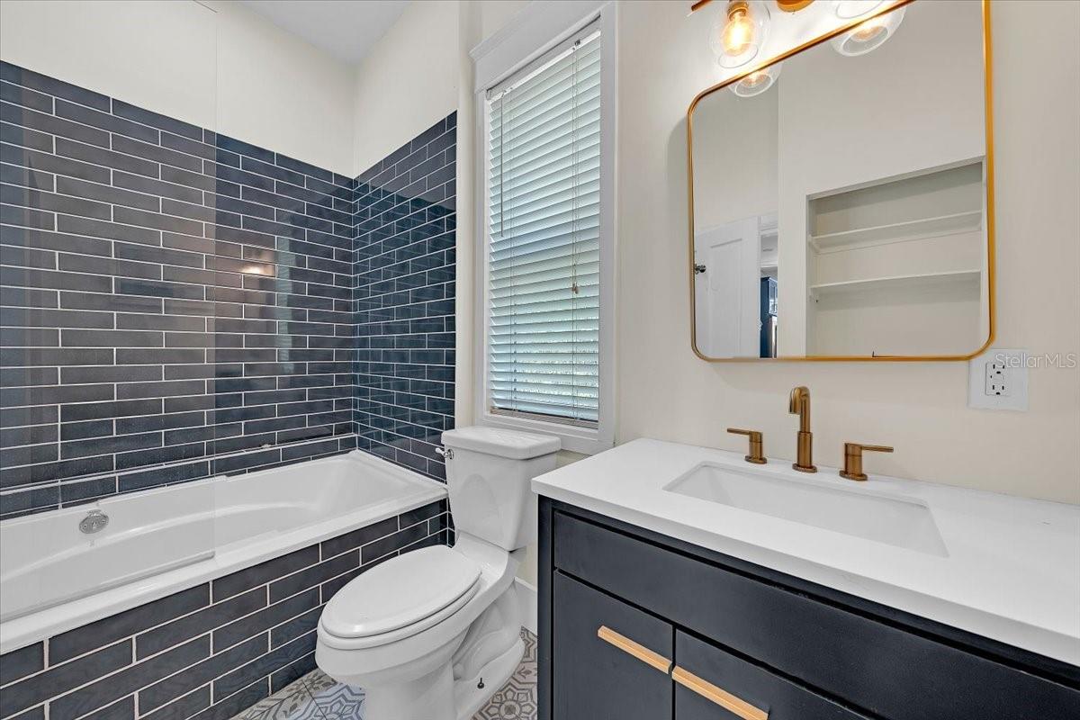 CHELSEA - Residential