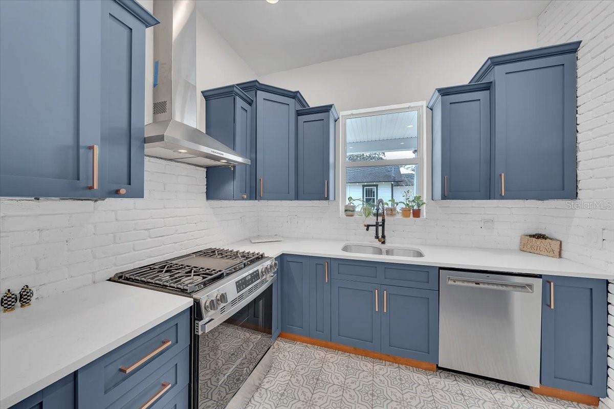 CHELSEA - Residential