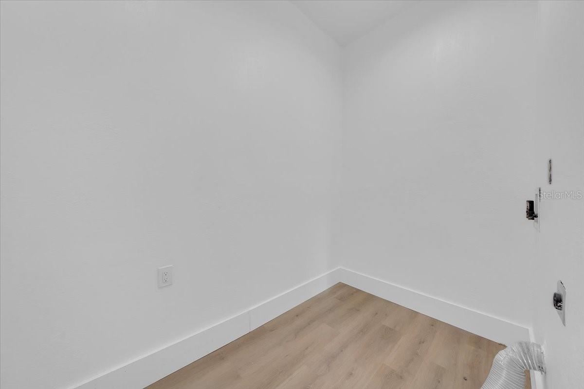 CHELSEA - Residential