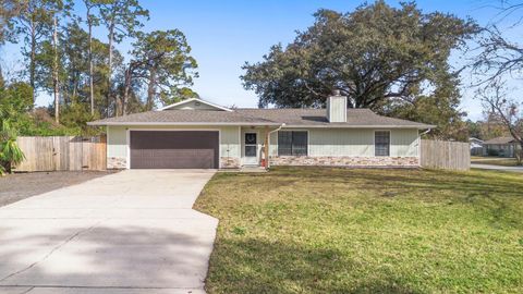 Photo of 1469 General Custer Avenue, Daytona Beach, FL 32124 (MLS # O6340291)