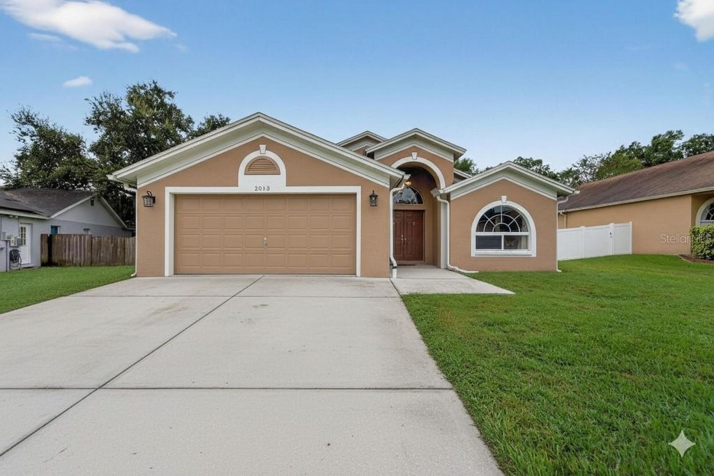 Photo of 2013 Leichester Street, Valrico, FL 33594 (MLS # TB8432069)