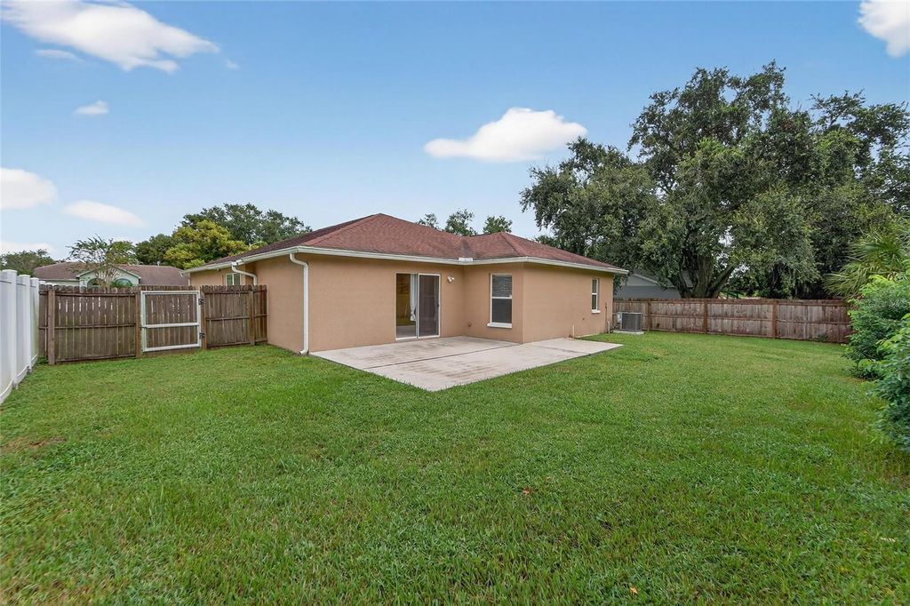 Photo of 2013 Leichester Street, Valrico, FL 33594 (MLS # TB8432069)