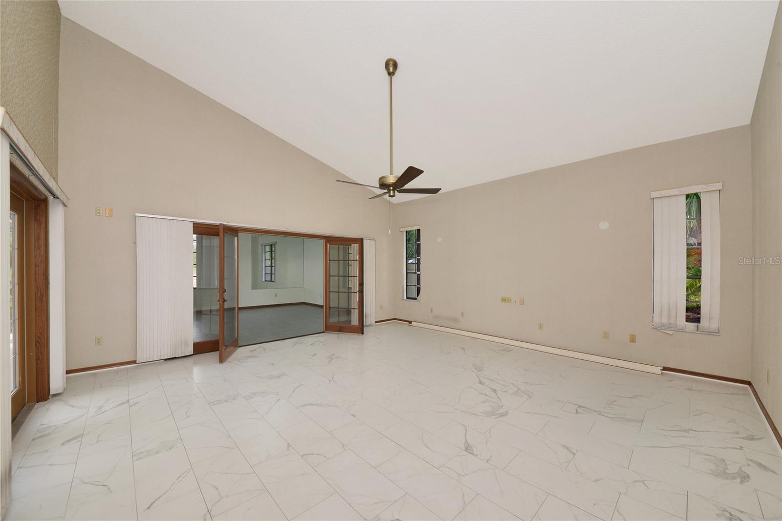 RIVERVIEW PINES - Residential