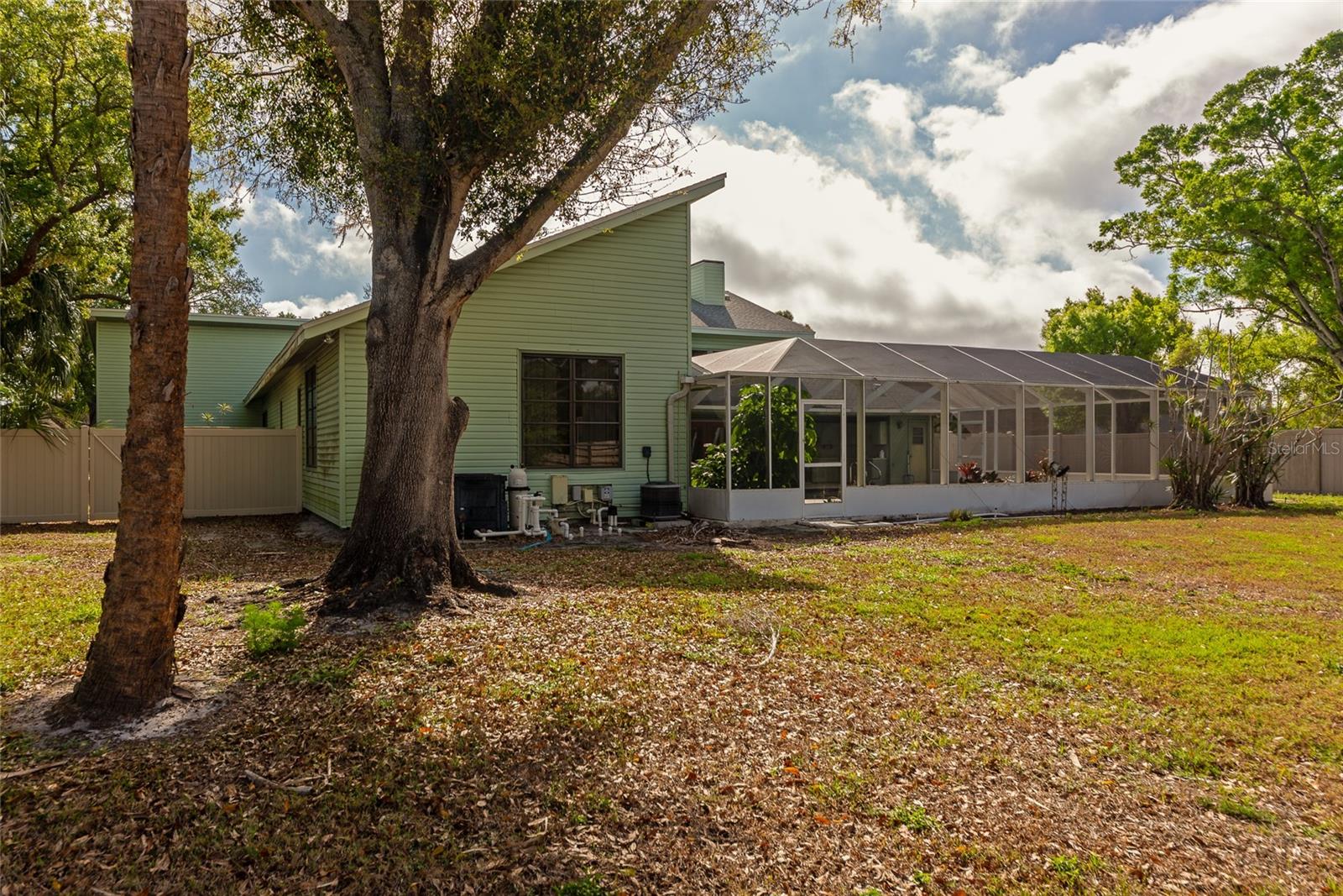 RIVERVIEW PINES - Residential