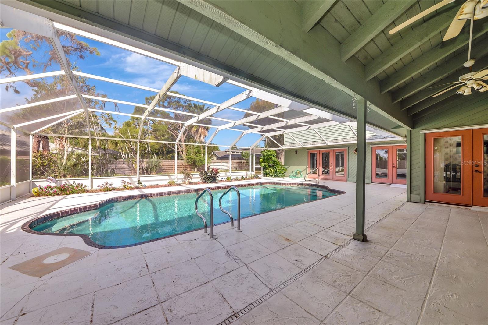 RIVERVIEW PINES - Residential