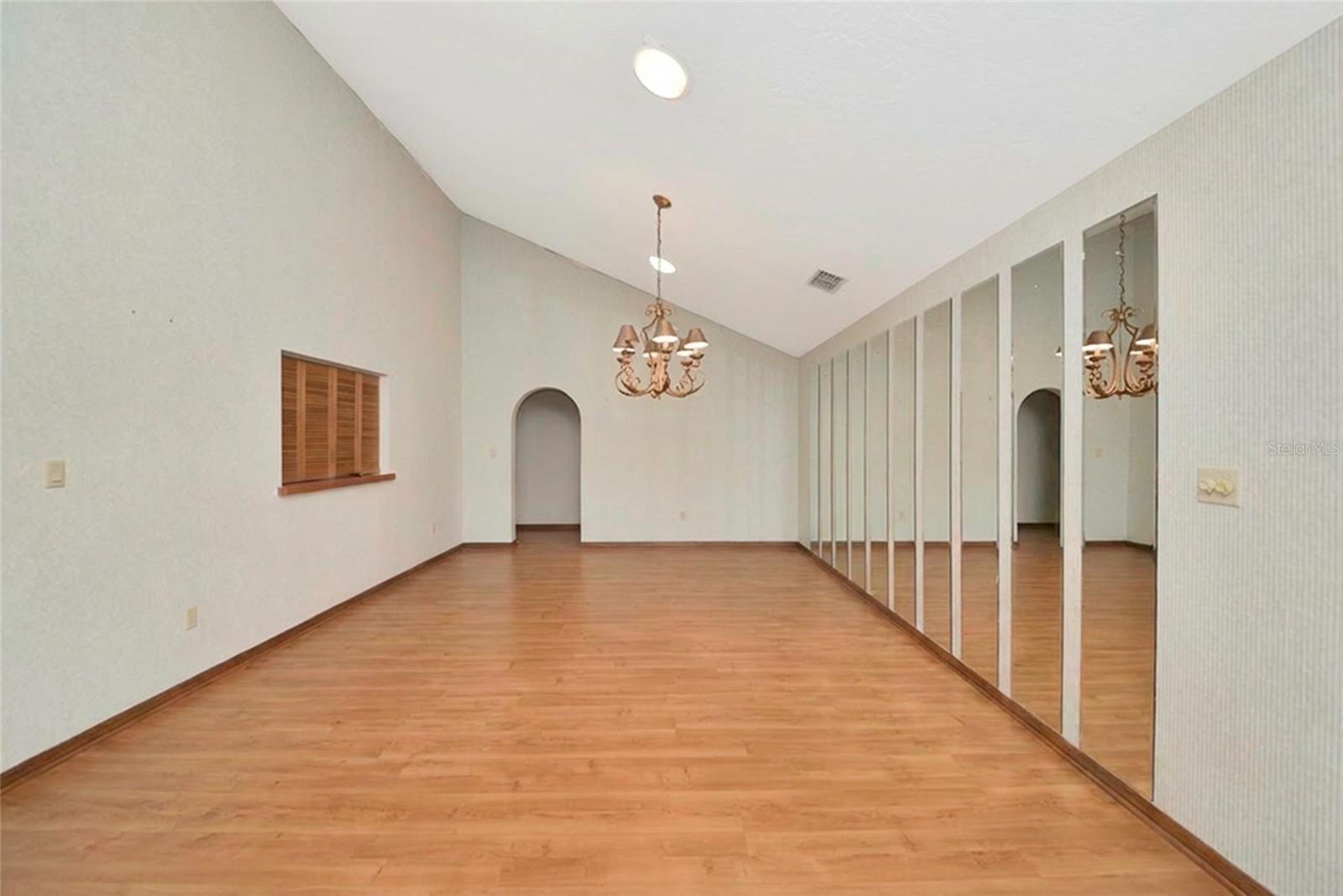 RIVERVIEW PINES - Residential