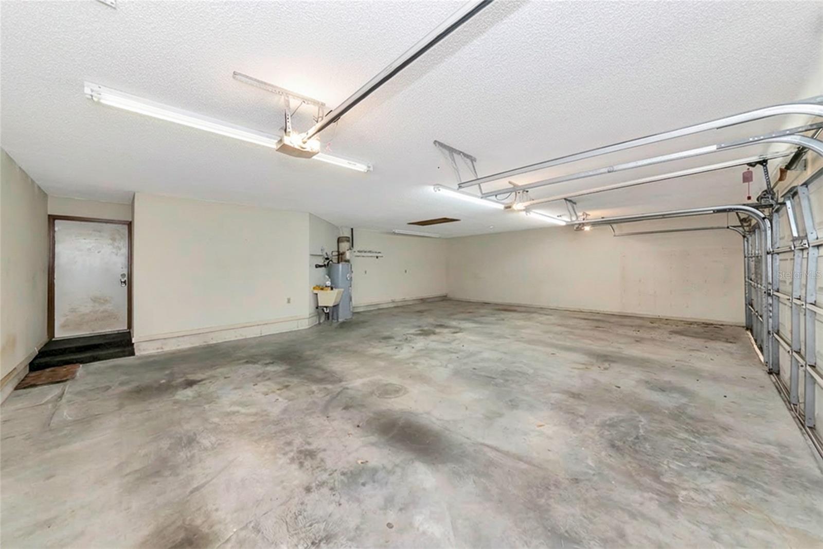 RIVERVIEW PINES - Residential