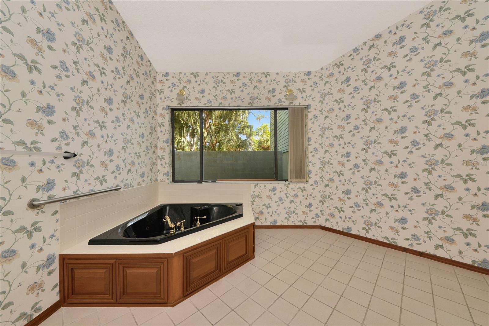 RIVERVIEW PINES - Residential