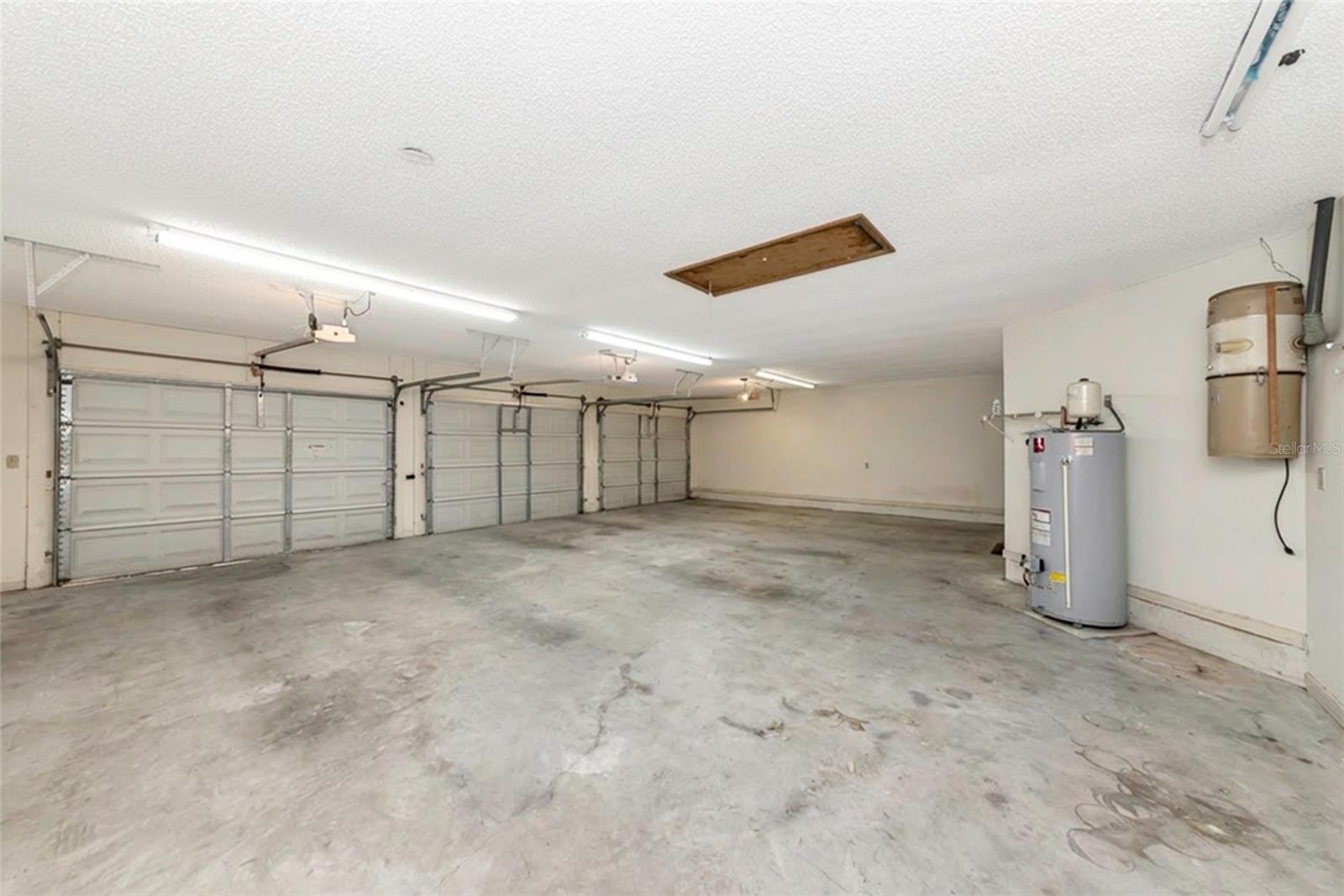 RIVERVIEW PINES - Residential