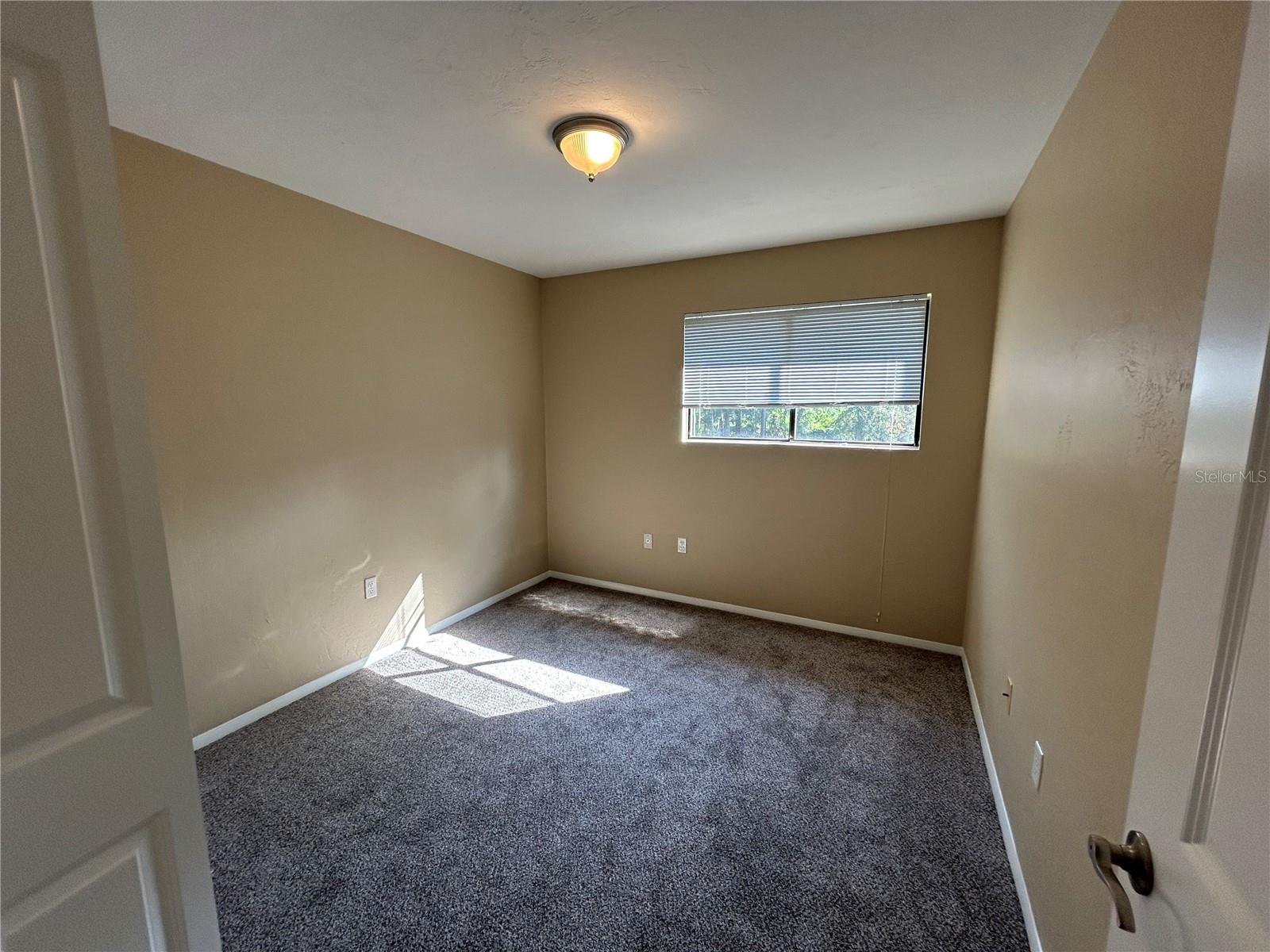 HAWTHORNE RESERVE - Residential Lease