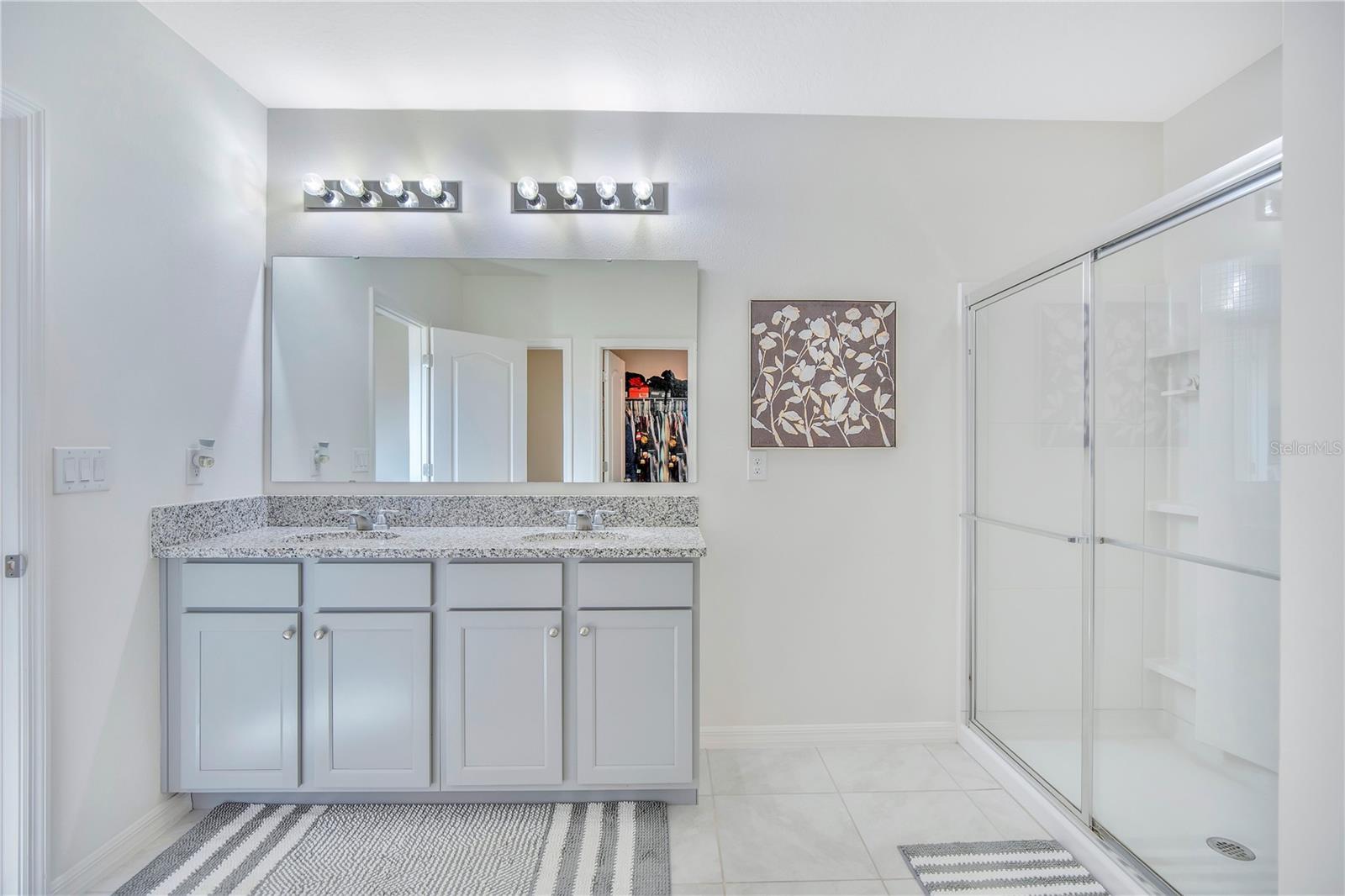 HUNTINGTON DOWNS - Residential