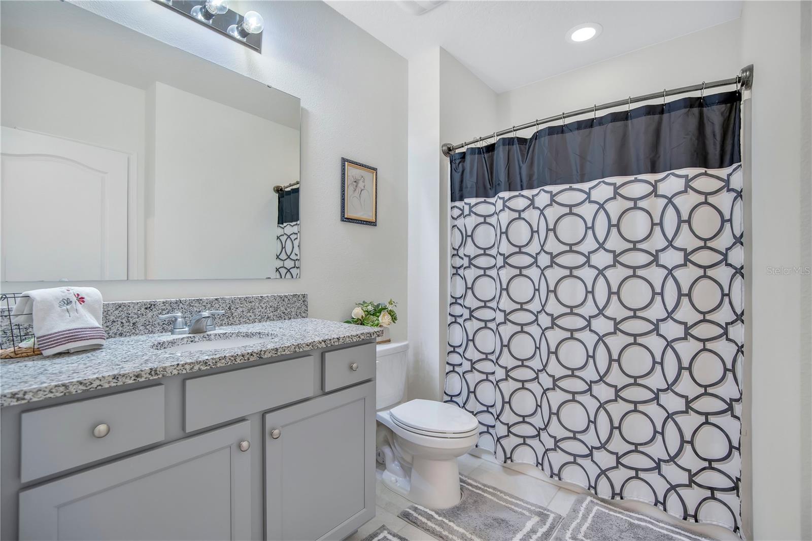 HUNTINGTON DOWNS - Residential