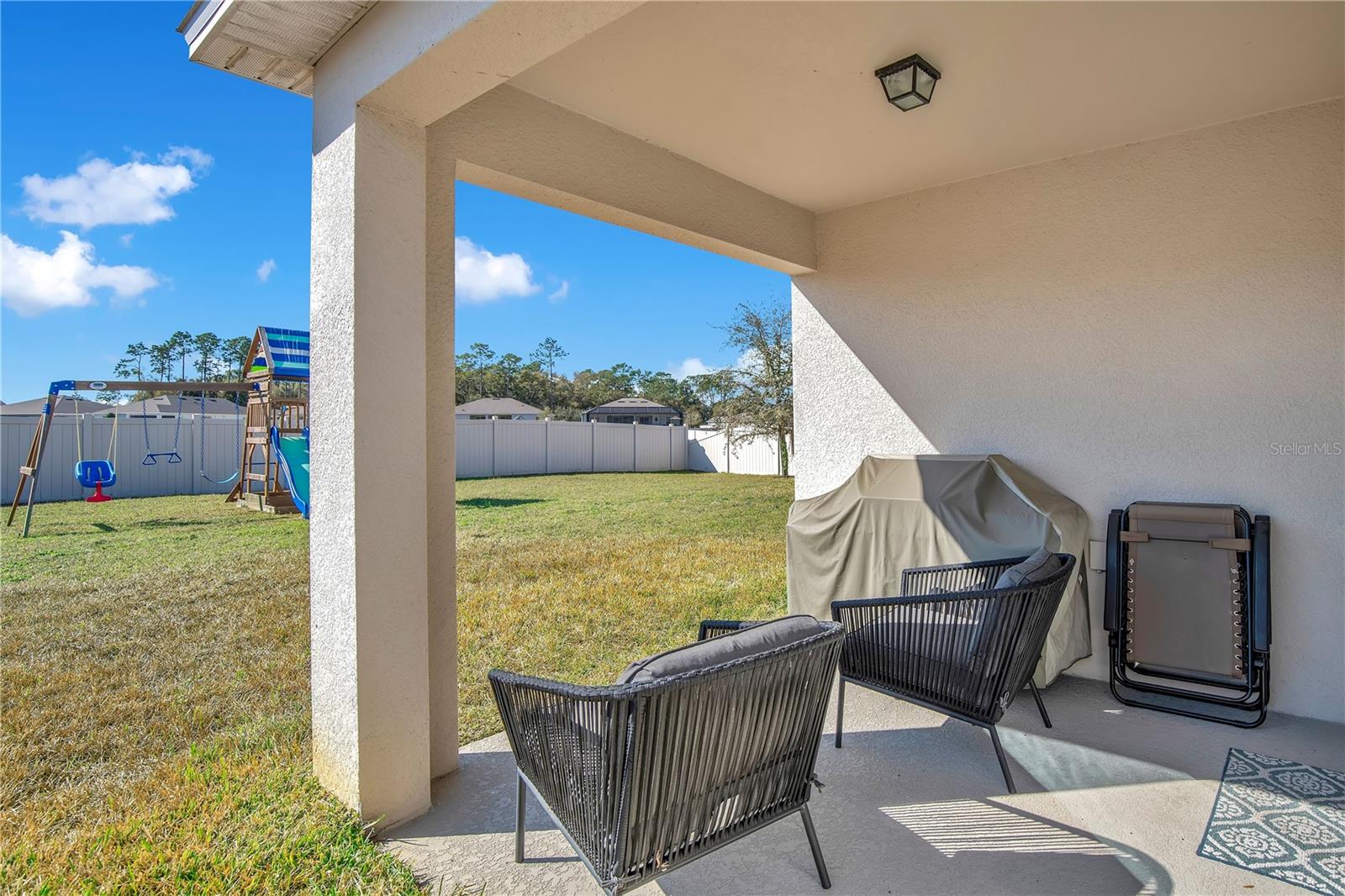 HUNTINGTON DOWNS - Residential